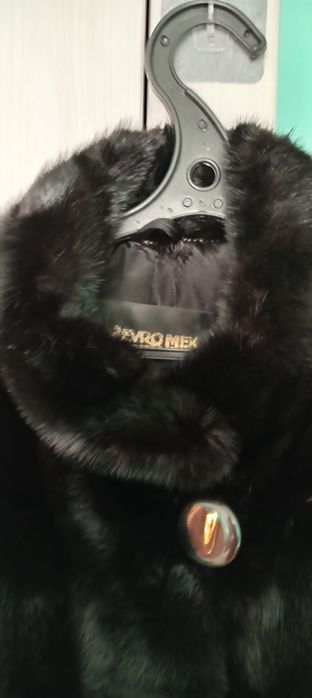 Продам очень качественную норковую шубу