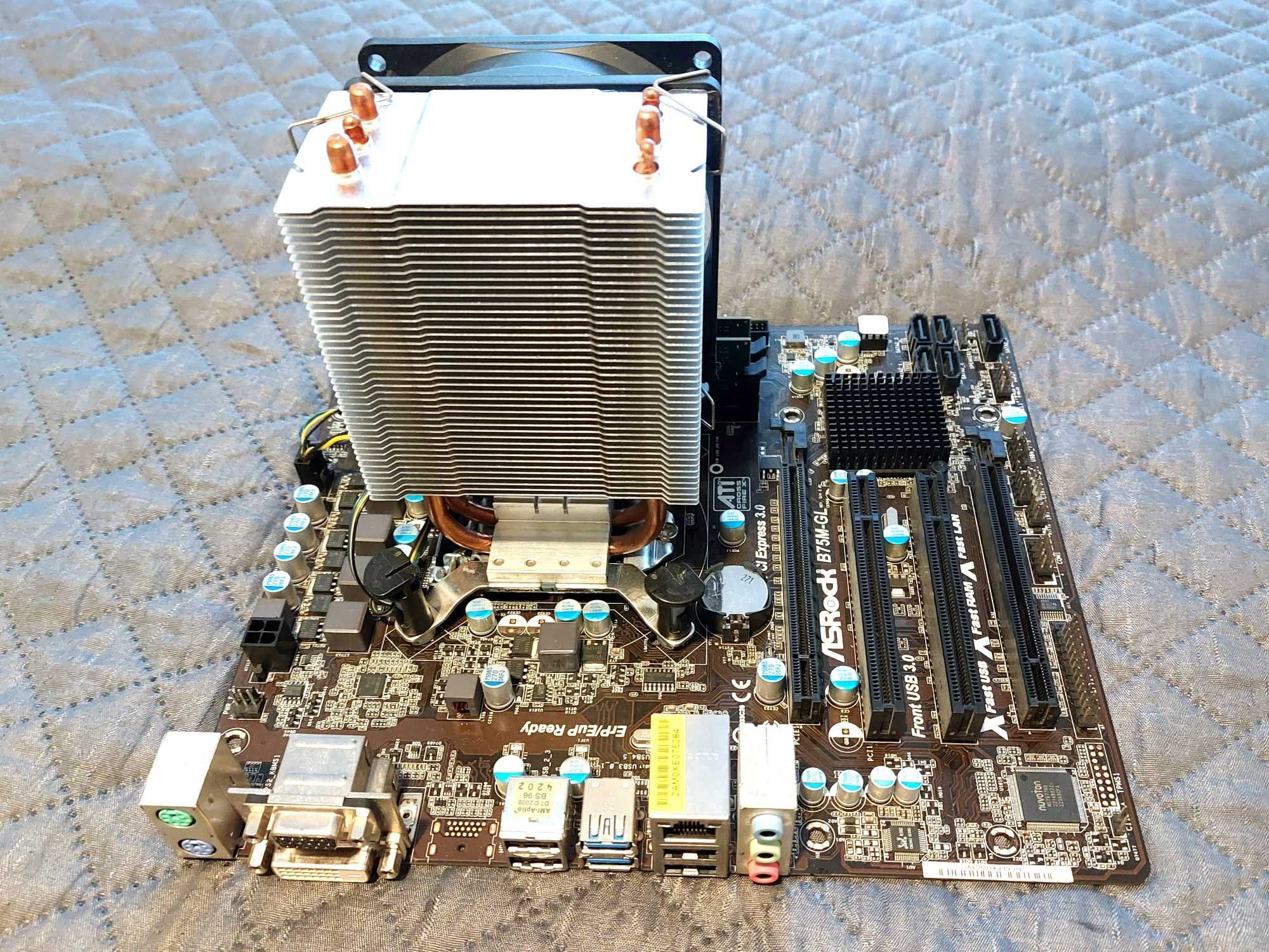 Asrock B75M-GL R2.0, Intel i7-3770, 16 GB DDR3 1600