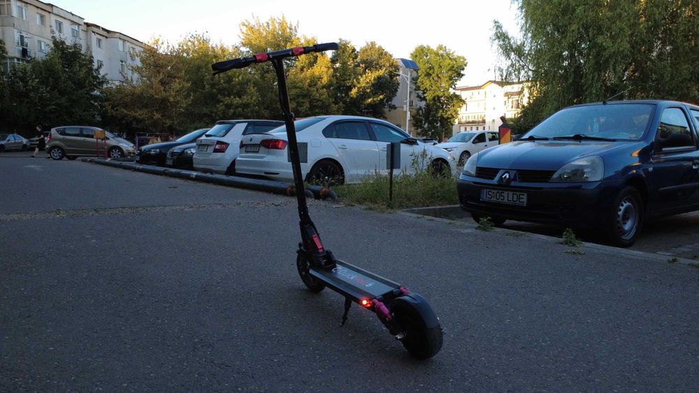 Trotineta Electrica QuickVolt 8 (Rulaj 700 km)