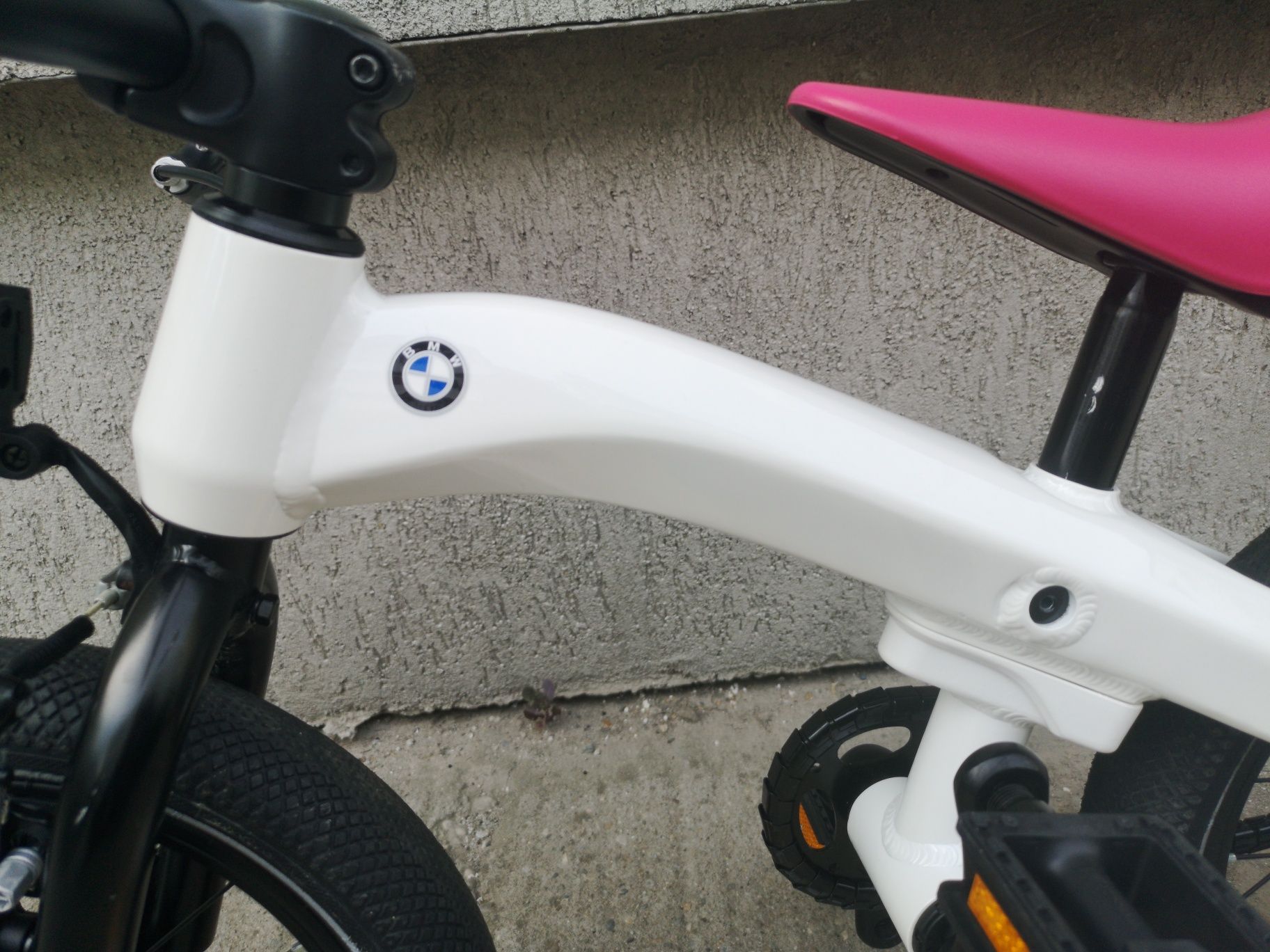 Bicicletă copii BMW Kidsbike 14 Zoll 2 in 1 alb perlat model 2021