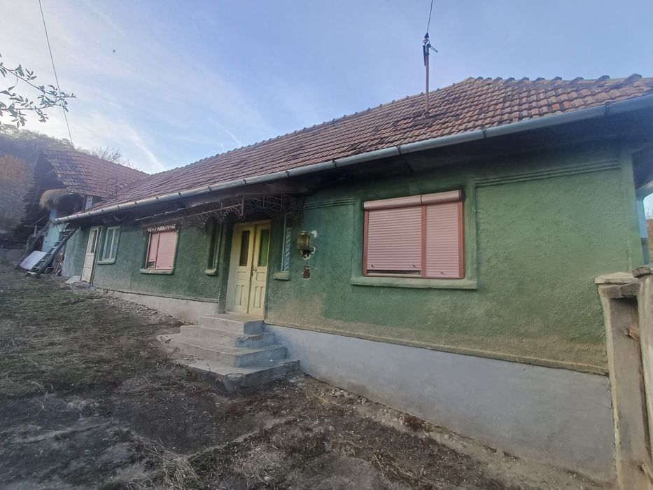 Casă de vânzare în comuna Cricău