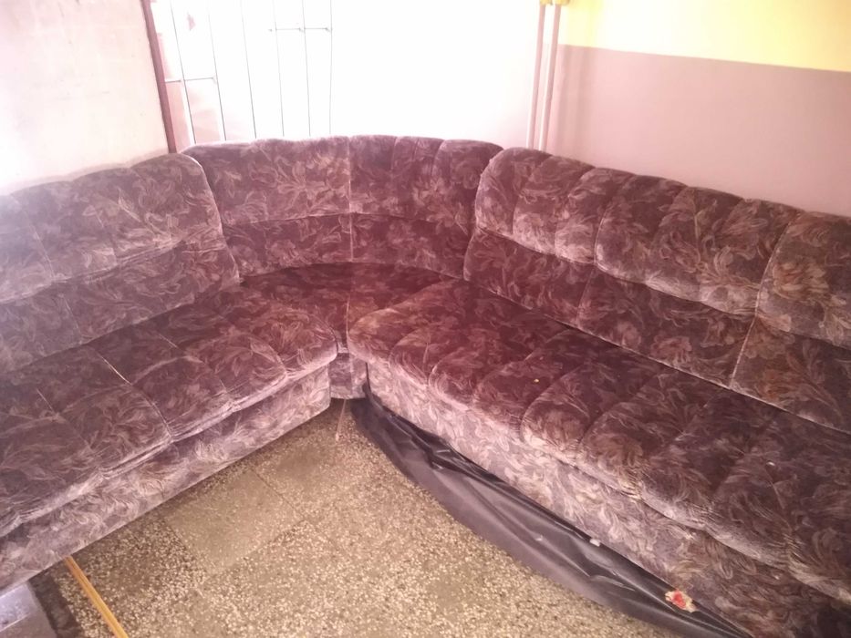 Холна гарнитура в добро състояние