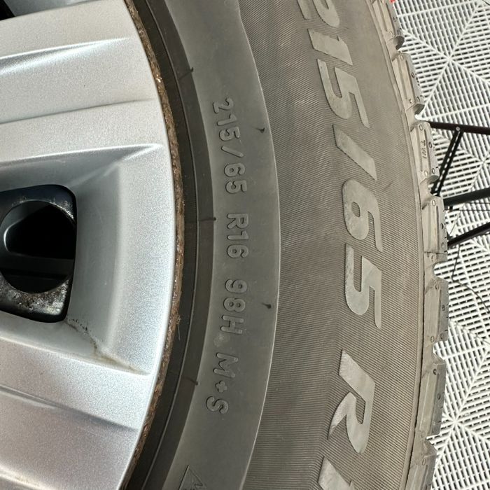 Jante tabla Volkswagen Tiguan, Skoda + anvelope iarna 215/65/16