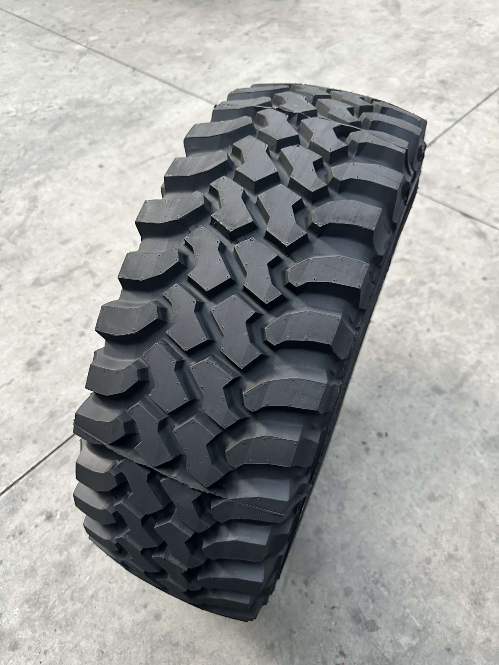 Pret redus! Anvelope 4x4 265/70 16 garantie 3 ani 2025 m+s