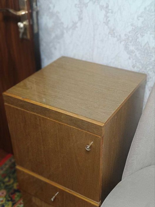 Продаётся тумбочка
