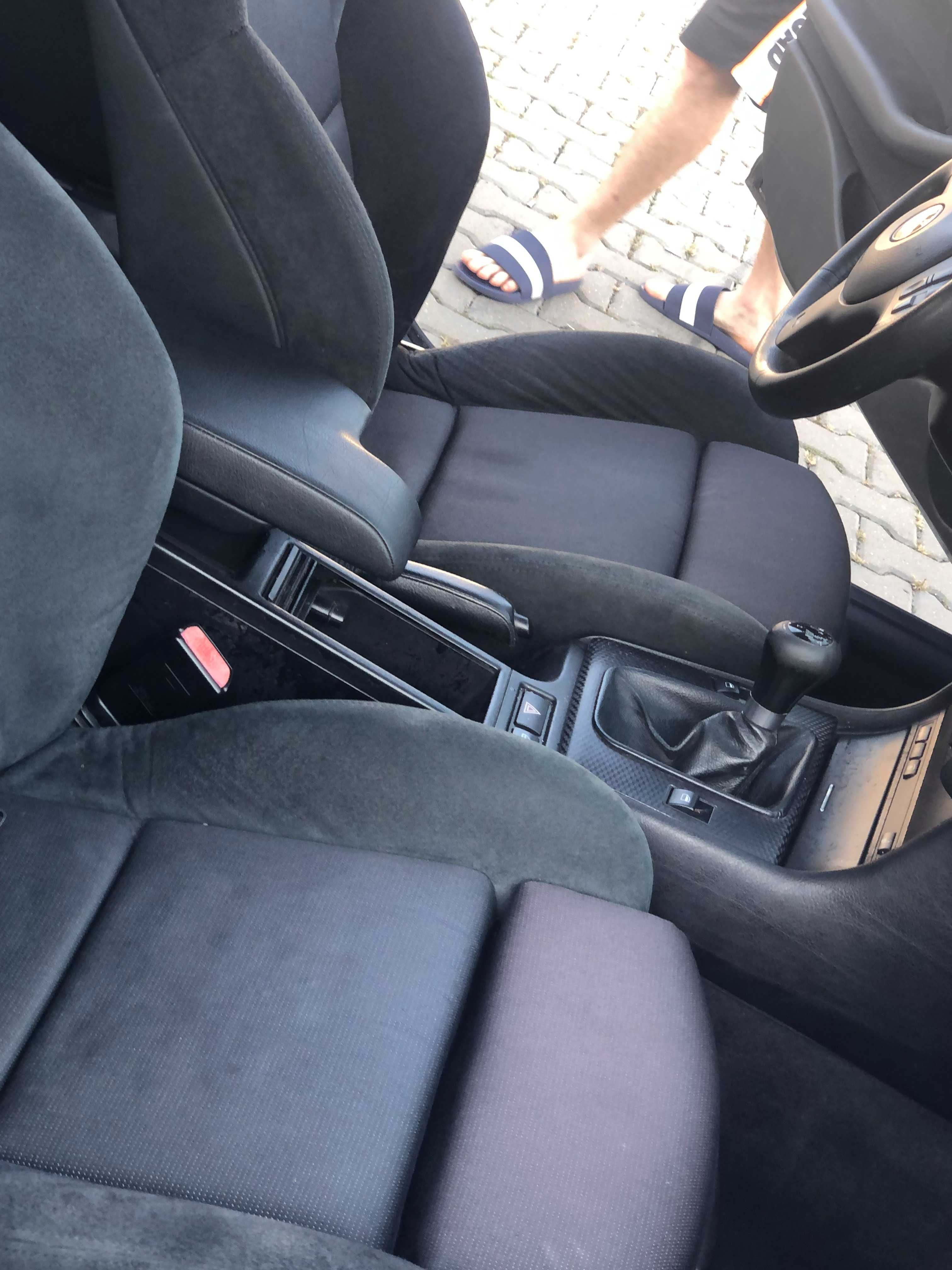 Vand BMW E46 346L kit M, an de fabricatie 2002, km la bord 283206 ,