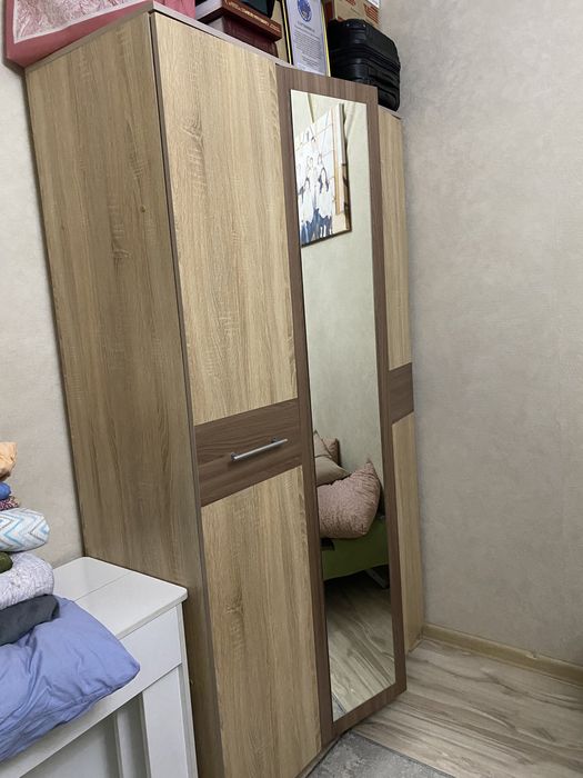 Продам шкаф плательный
