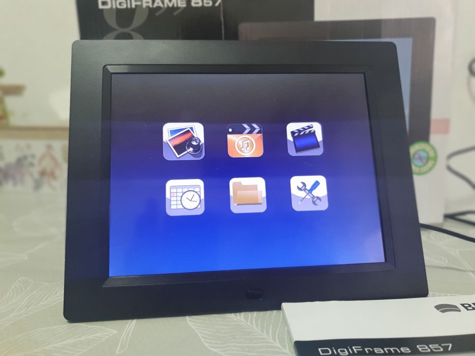 Rama foto digitală Braun DigiFrame 857, 8”, 1024×768, stare foarte bun