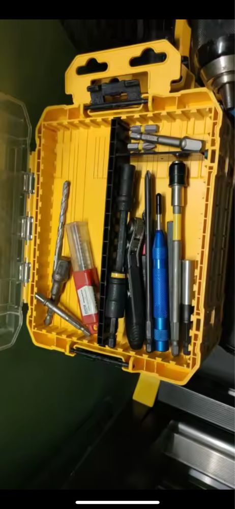 Dewalt tough case органайзер