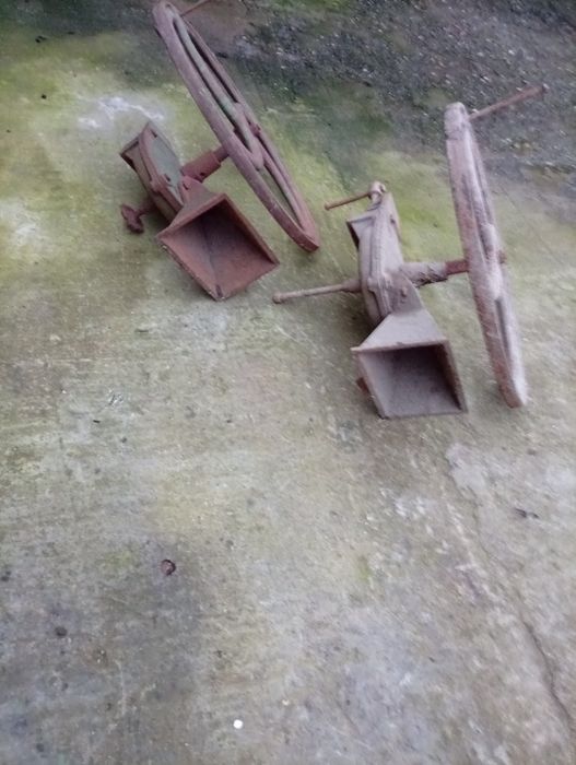 Moara / râșniță manuala porumb