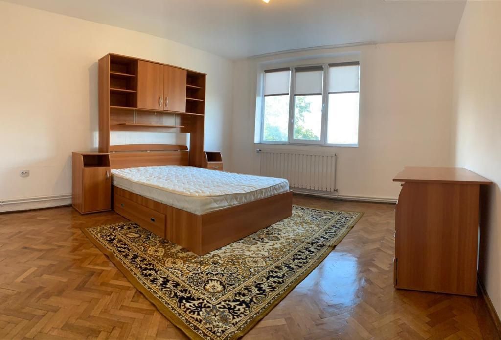 Apartament cu 2 camere de inchiriat