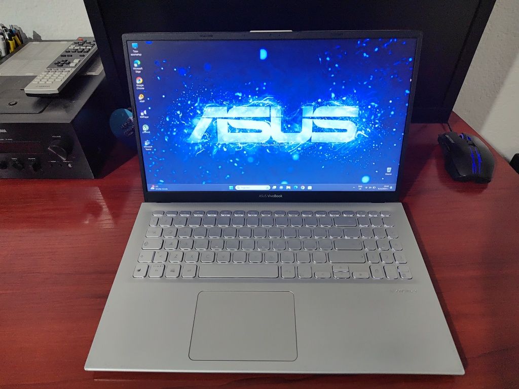 Gaming ASUS F512J i7-1065G7 / 16 GB / 512GB SSD / 2GB NVIDIA