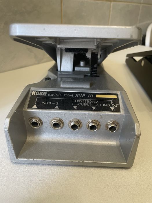 De vanzare pedale volum Korg Xvp 10 si Xvp 20