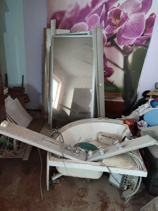 Душевая кабина, угловая, в хорошем состоянии, очень красивыйостоянии,