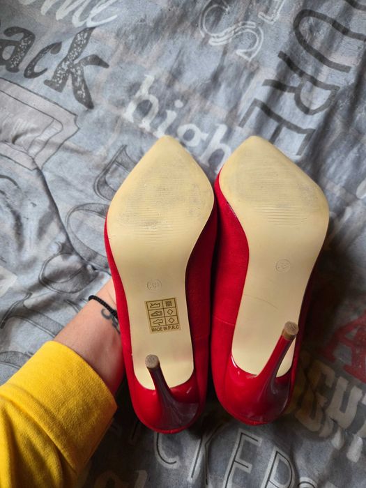 Продавам токчета