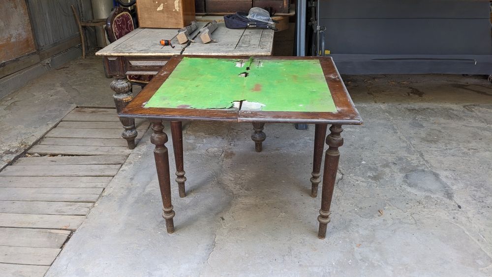 Очарование прошлого!  Антикварный ломберный столик без реставрации.