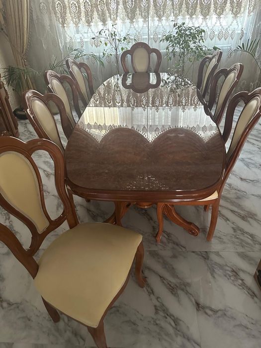 Set Mobilă in stare foarte buna