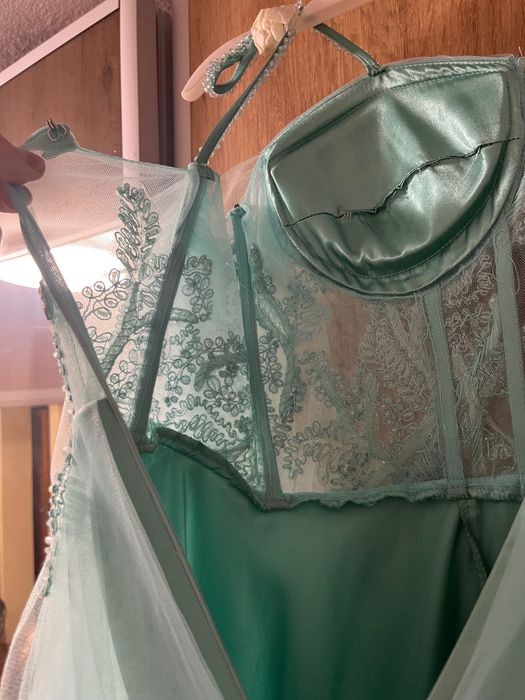 Бална тюркоазена рокля