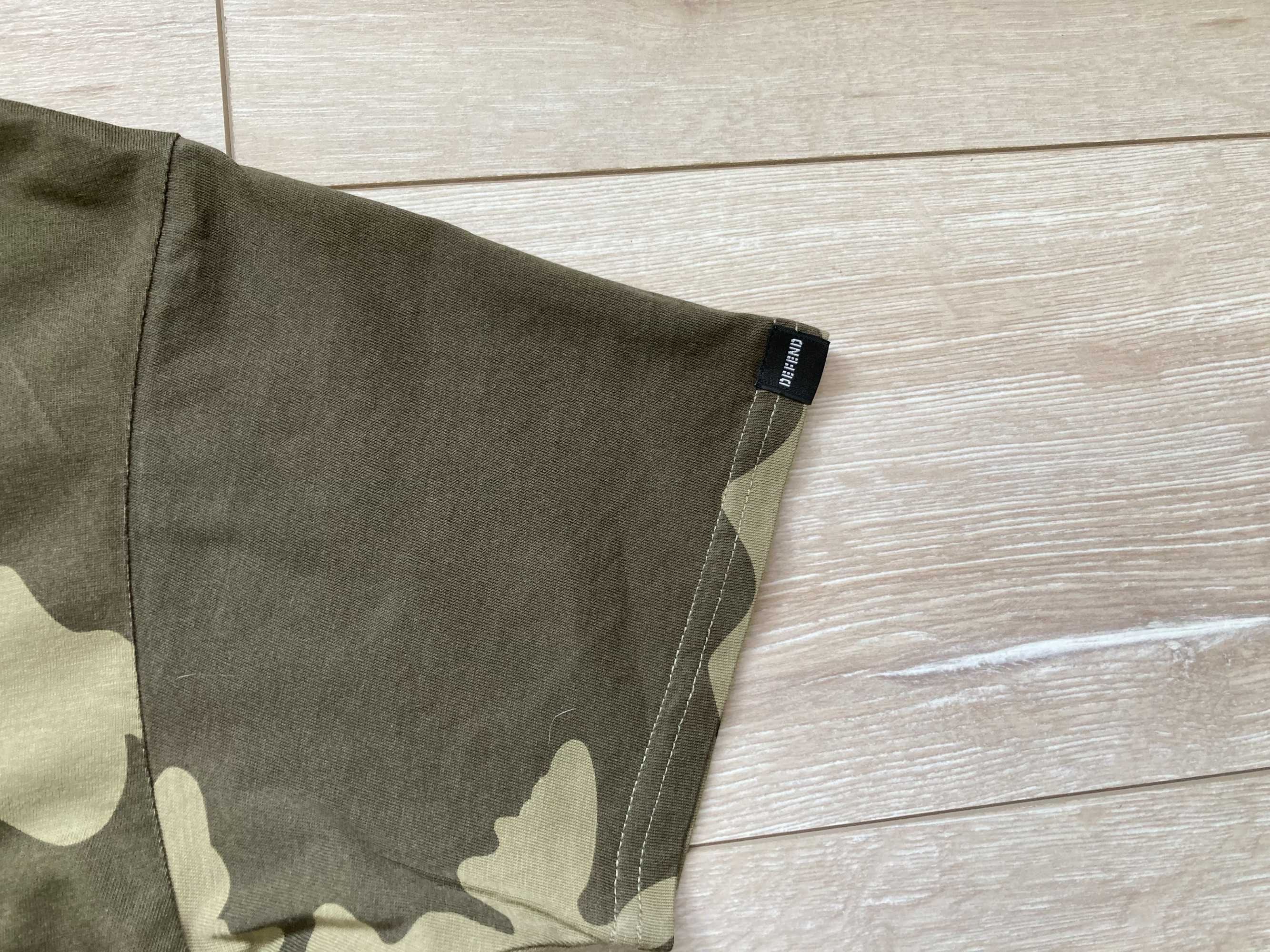 Defend Paris camo t shirt мъжка камуфлажна тениска размер L