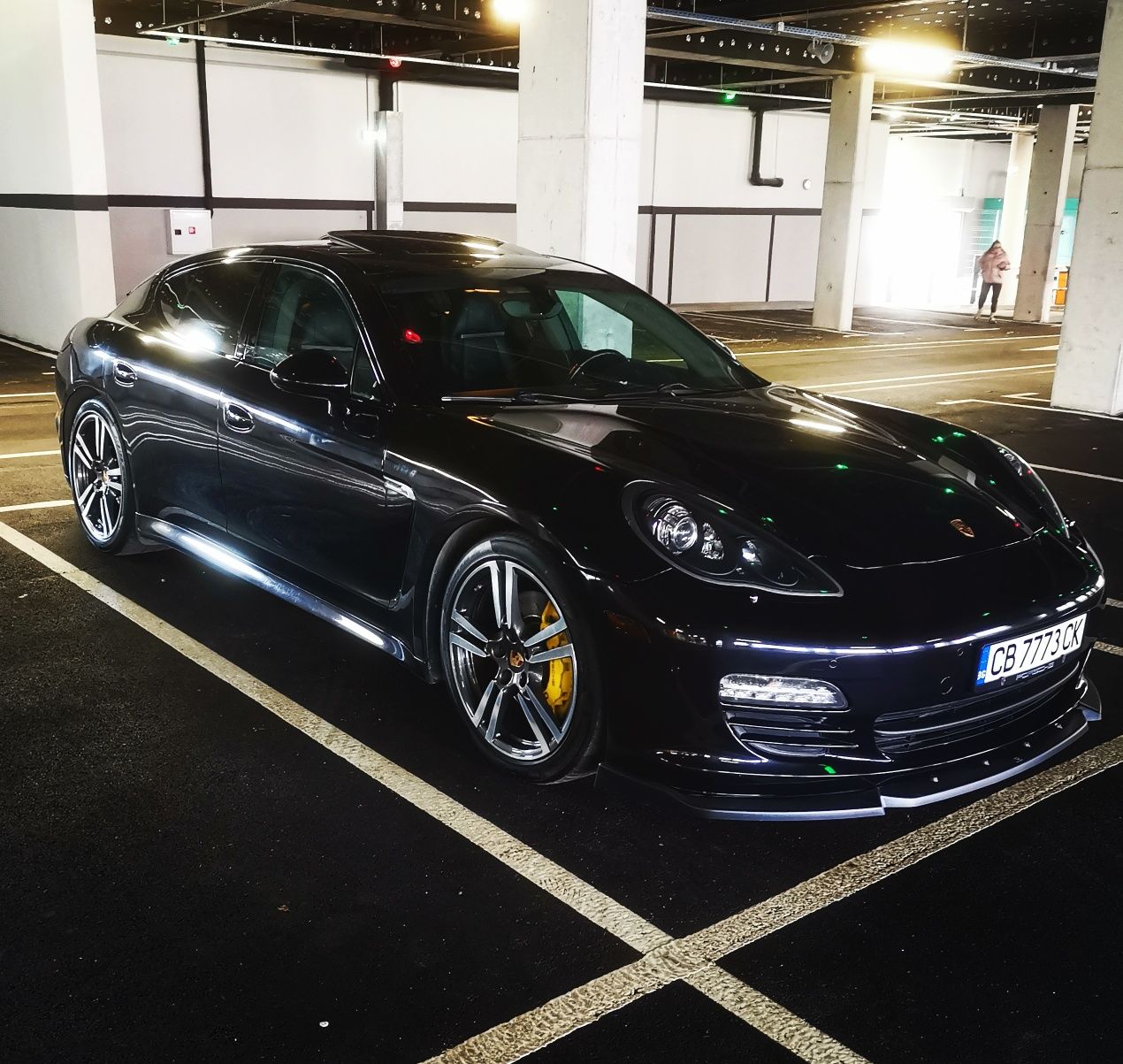 Кола под наем Porsche Panamera Порше  Панамера за бал, сватба, клип!