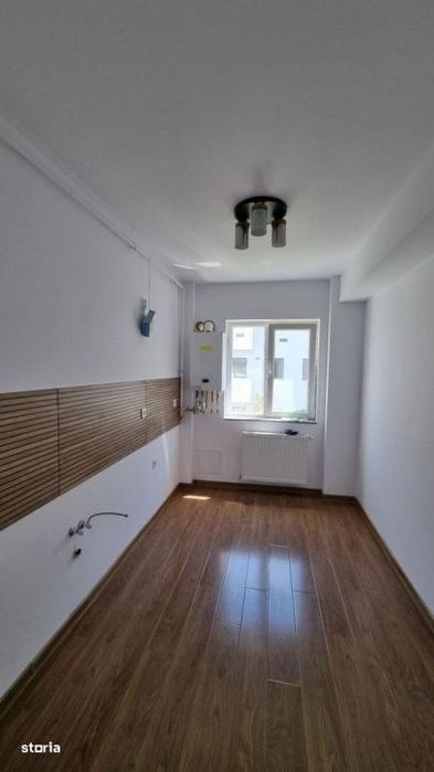 Apartament 3 camere, 55mp, balcon, parcare, Terra.