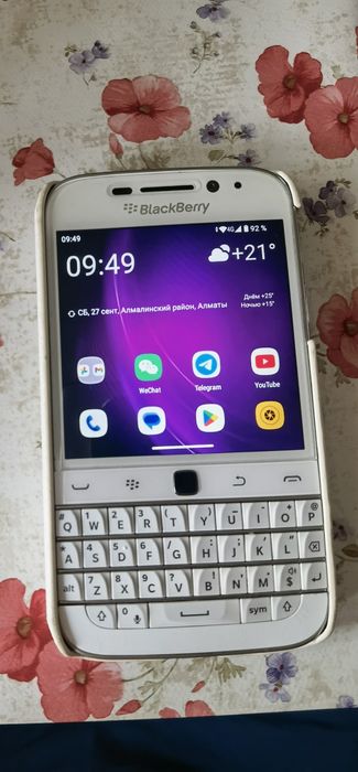 Blackberry Q25 android 12,16г+256г.
