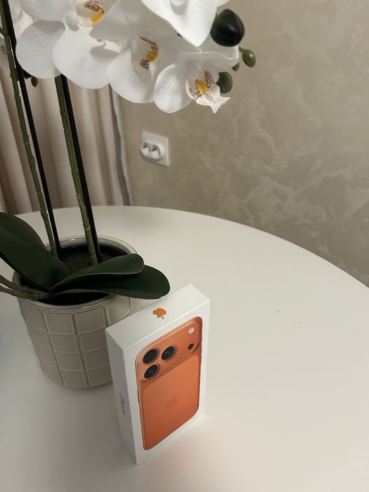iphone 17 pro cosmic orange