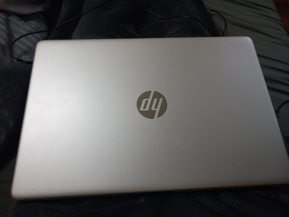 Продам ноутбук hp
