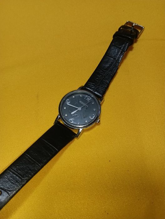 Дамски часовник със стрелки - 9 лв