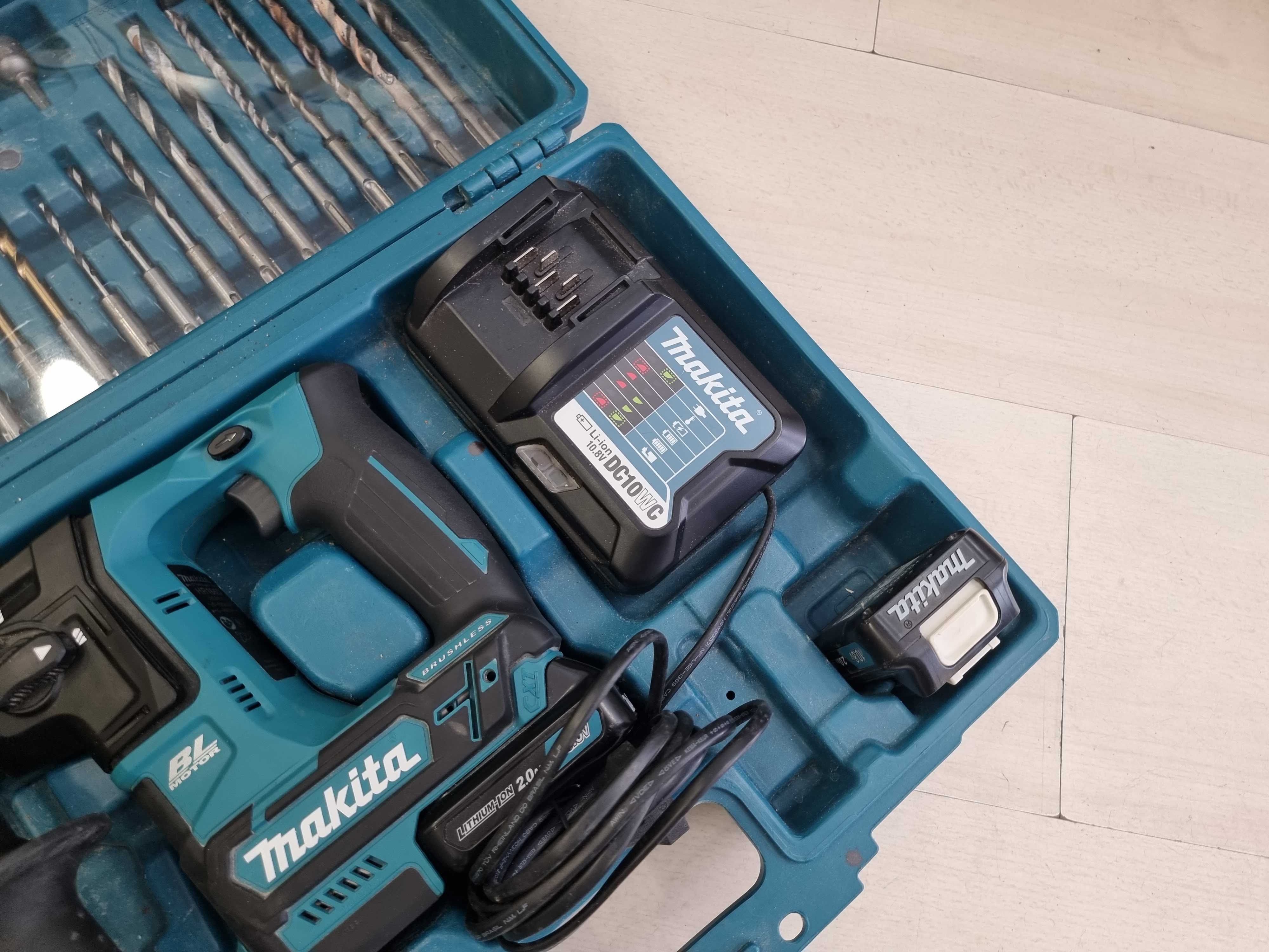 Акумулаторен перфоратор  MAKITA HR166D