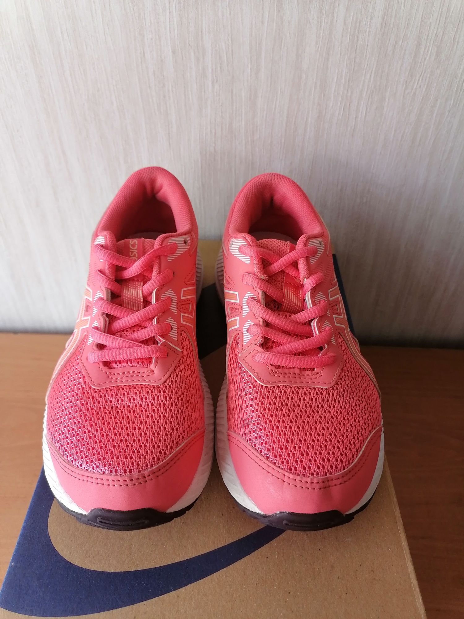 Маратонки Asics размер 35.5