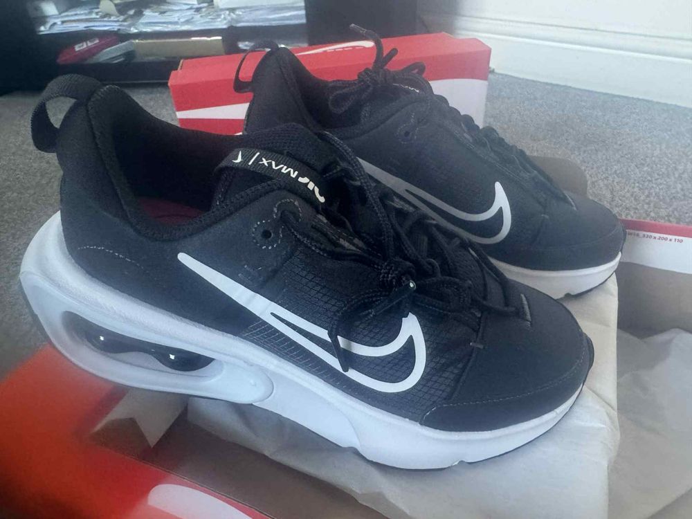 Маратонки Nike Air Max Interlock