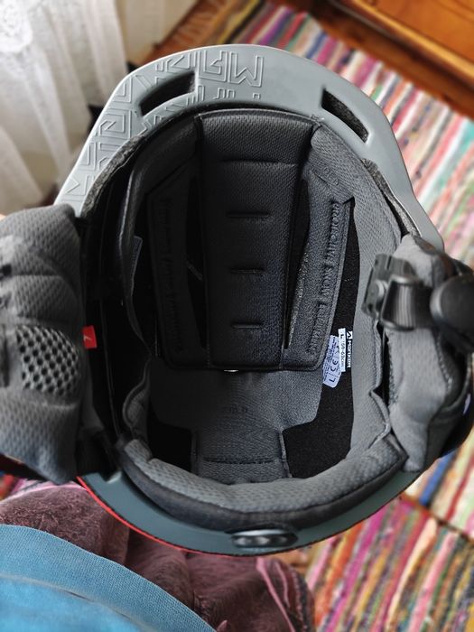 Каска Atomic Oakley Marker