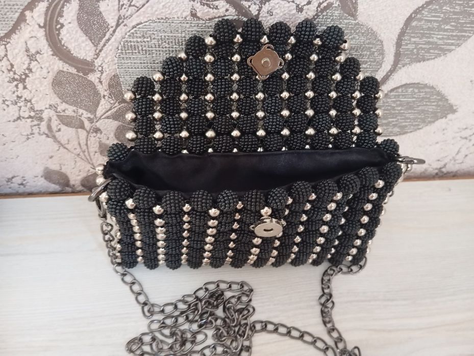 Сумка черная из бусин