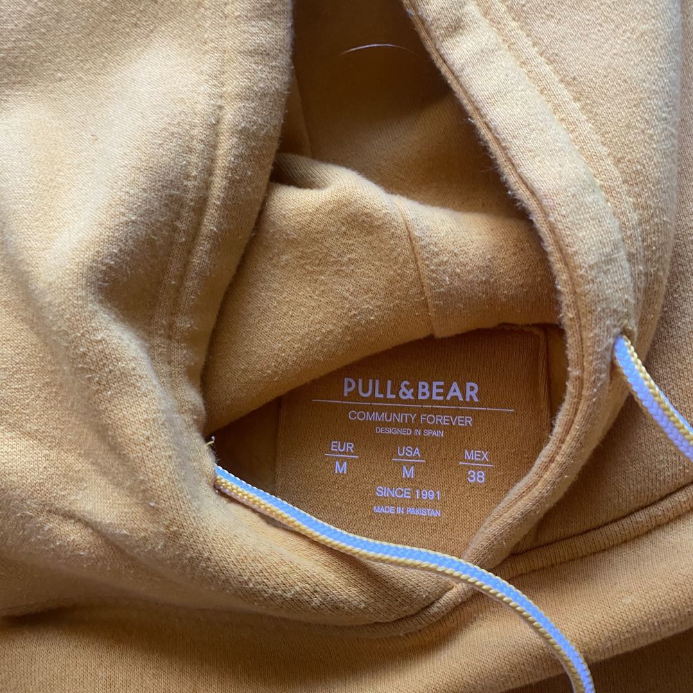 Hanorac Pull and Bear Galben