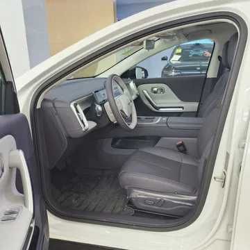 Leapmotor B01 550Km Elektr  naqd va nasiya savdo supper narxlarda