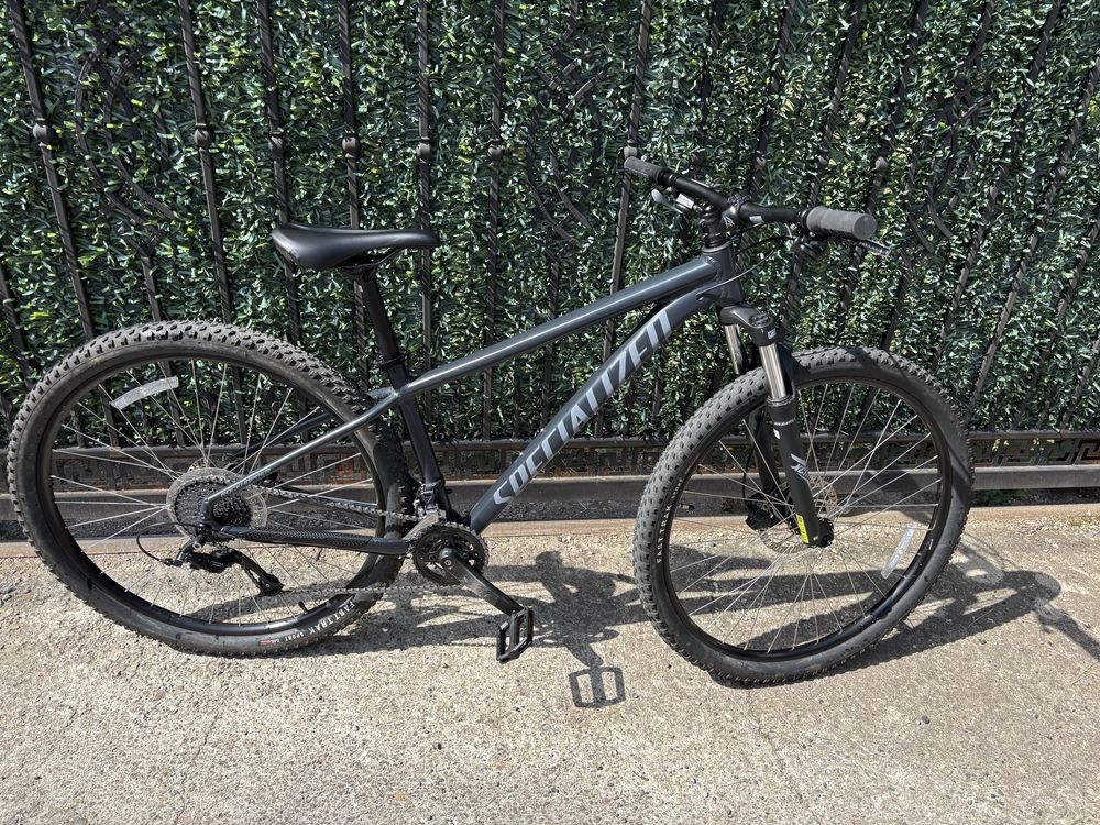 ВЕЛОСИПЕД 29 Specialized Rockhopper  размер М