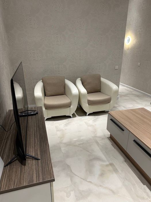 Uzbegim Продается 3 комнатная квартира ремонт ул.Бобура