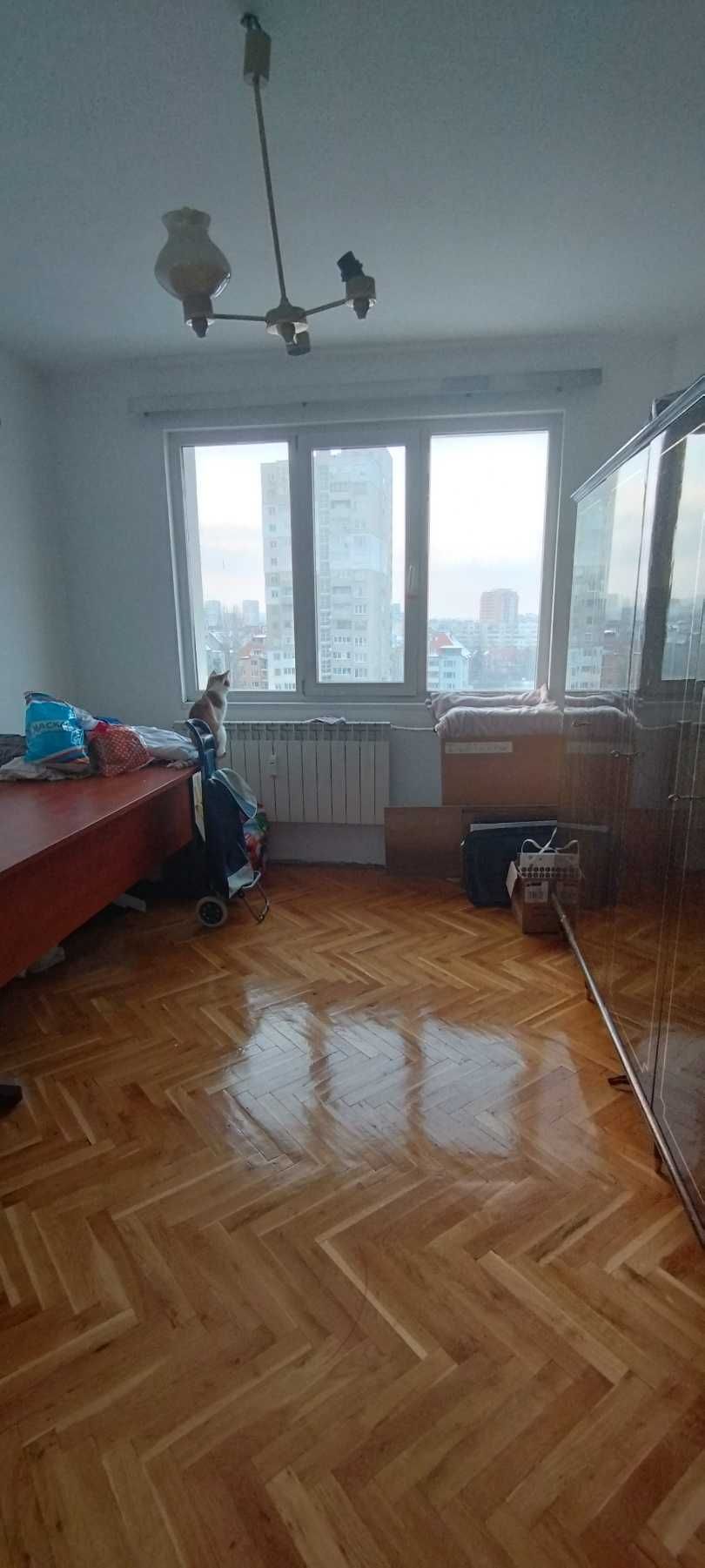 Тристаен апартамент в ж.к. Борово