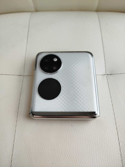 Телефон huawei p50 pocket