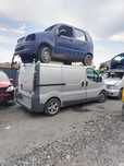 Dezmembrez renault trafic 2,5 dci. 2008.