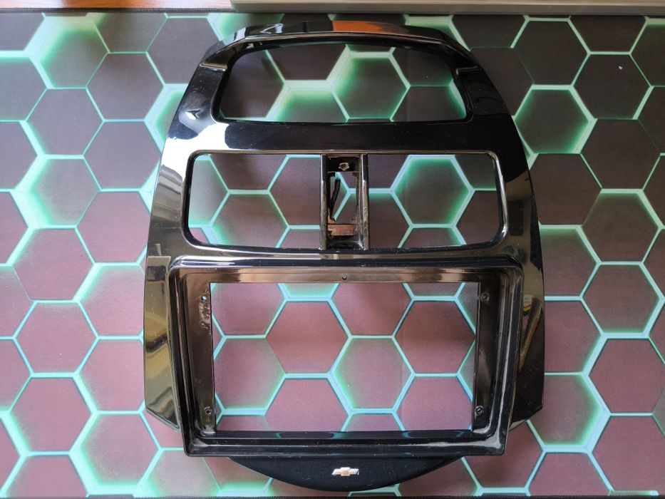 Рамка андроид магнитолы Спарк