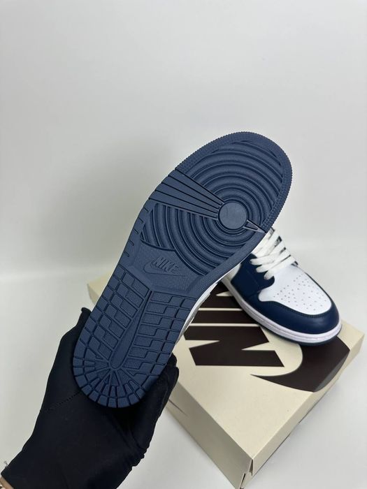 Кроссовки Nikeee