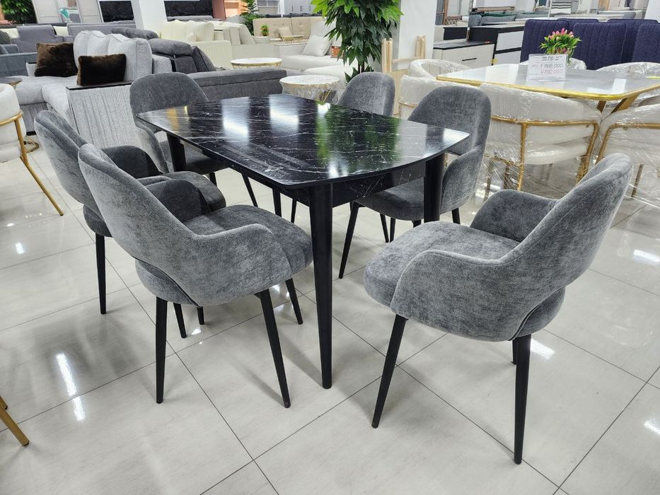 Стол и стулья от комфорт мебель