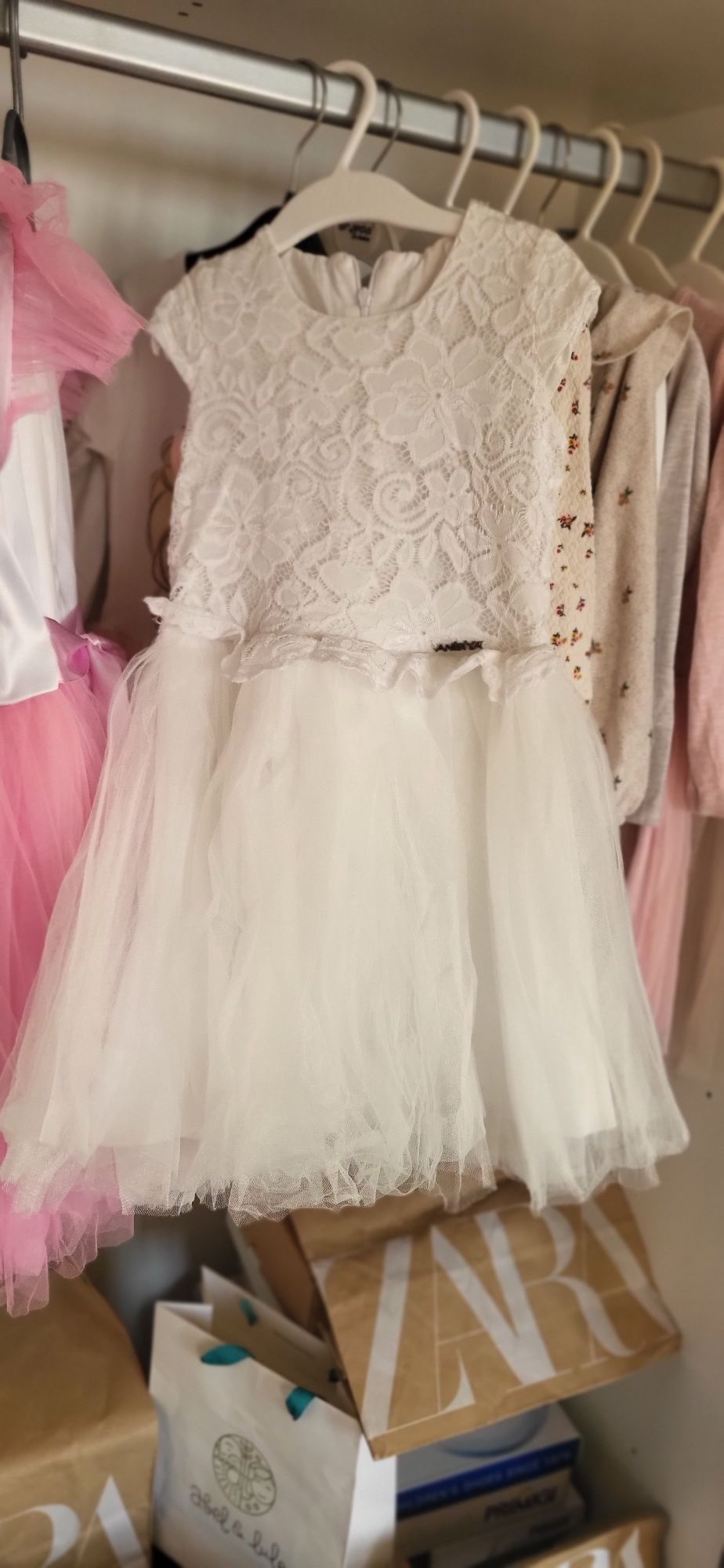 Детски рокли 110,116,122, Zara и др.