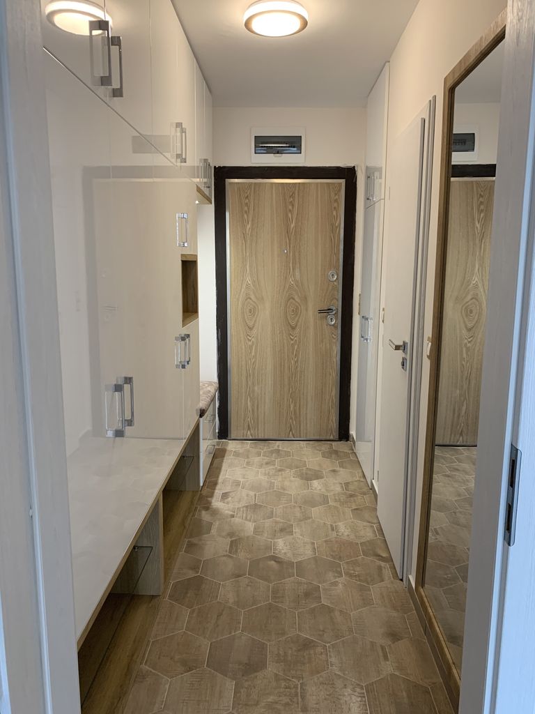 Продава се Тристаен апартамент в София, Малинова долина - 103 кв.м за 3204 €/кв.м - Снимка #16