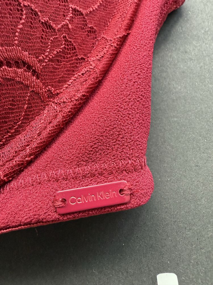 Сутиен Calvin Klein /75D/