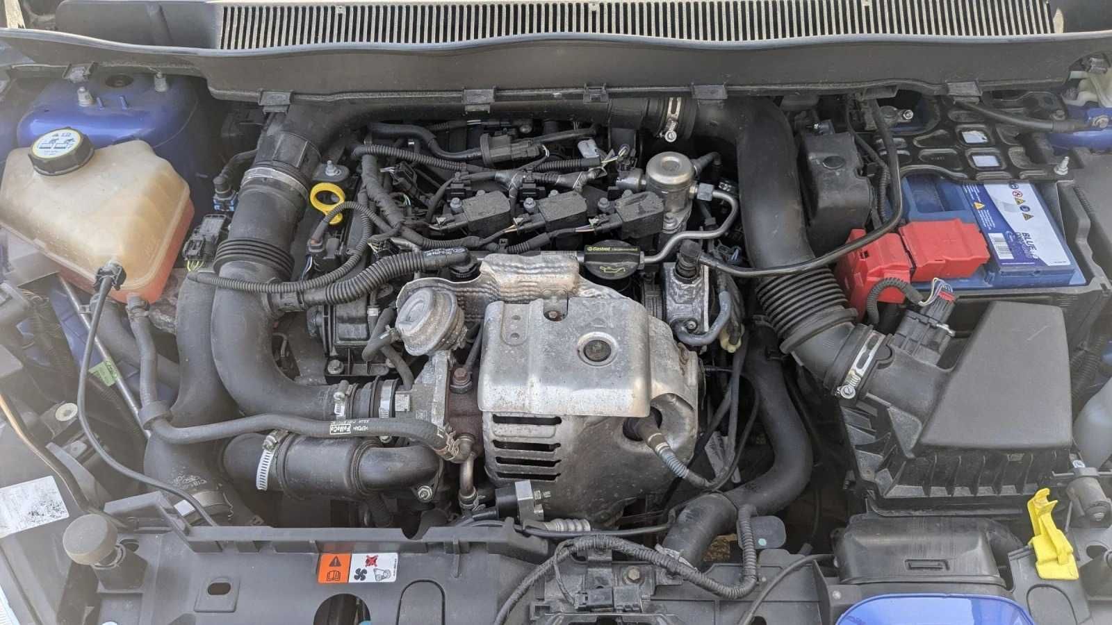 Автомобил Ford B-Max
