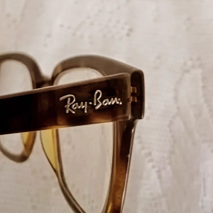 Рамки за диоптрични очила.