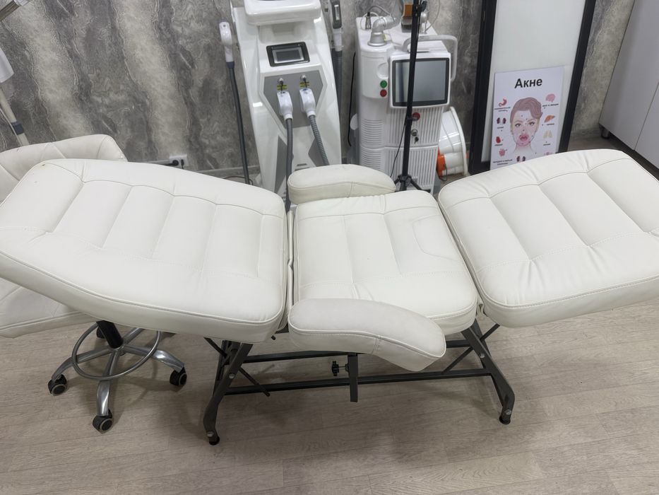 Кушетка сотилади